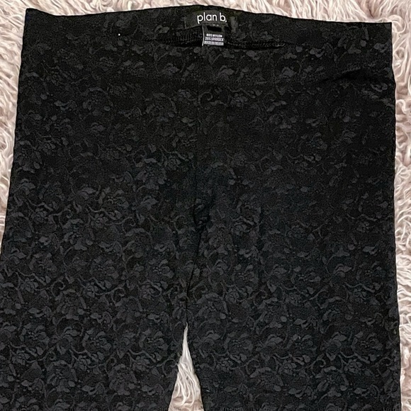 Designer lace black leggings - Picture 4 of 6